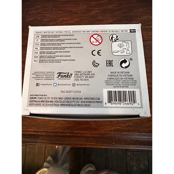 Funko 780 Marvel's Larp Deadpool - Picture 6 of 6